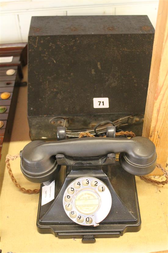 Bar-let typewriter, bakelite telephone